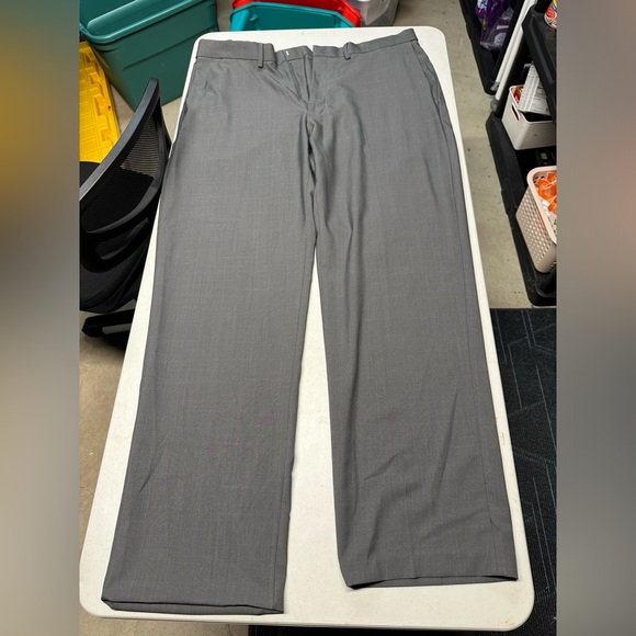 Haggar Other - Haggar Dress pants 38x32